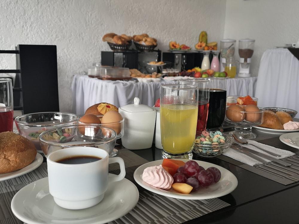 Hotel Bellavista Quito Dış mekan fotoğraf