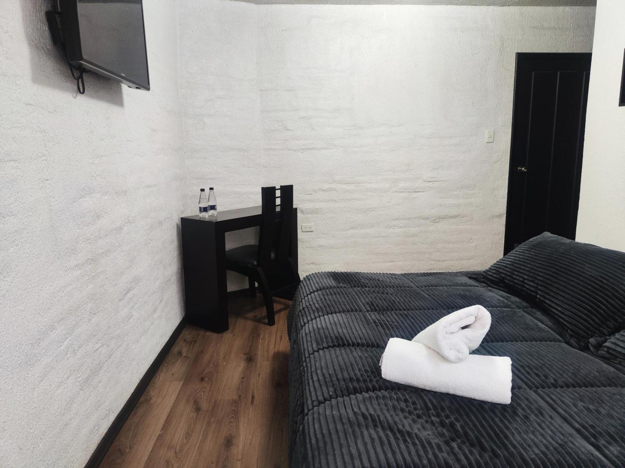 Hotel Bellavista Quito Oda fotoğraf